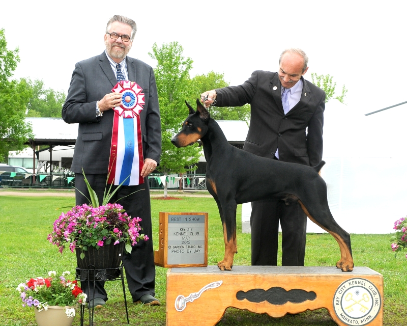 Best in Show 5-25-13 with judge